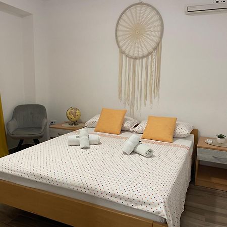 Apartmani Danica Nerezine Exterior photo