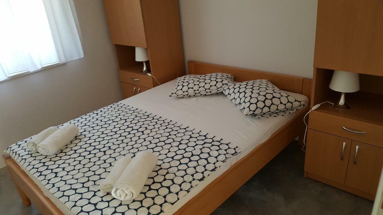 Apartmani Danica Nerezine Exterior photo